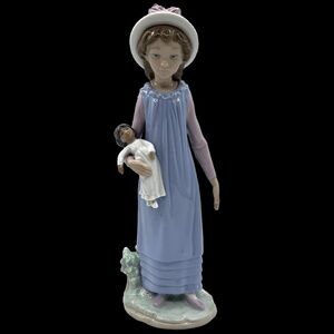 Vintage 1978 Lladro Daisa 'Belinda with Her Doll' Porcelain 11" Figurine 5045